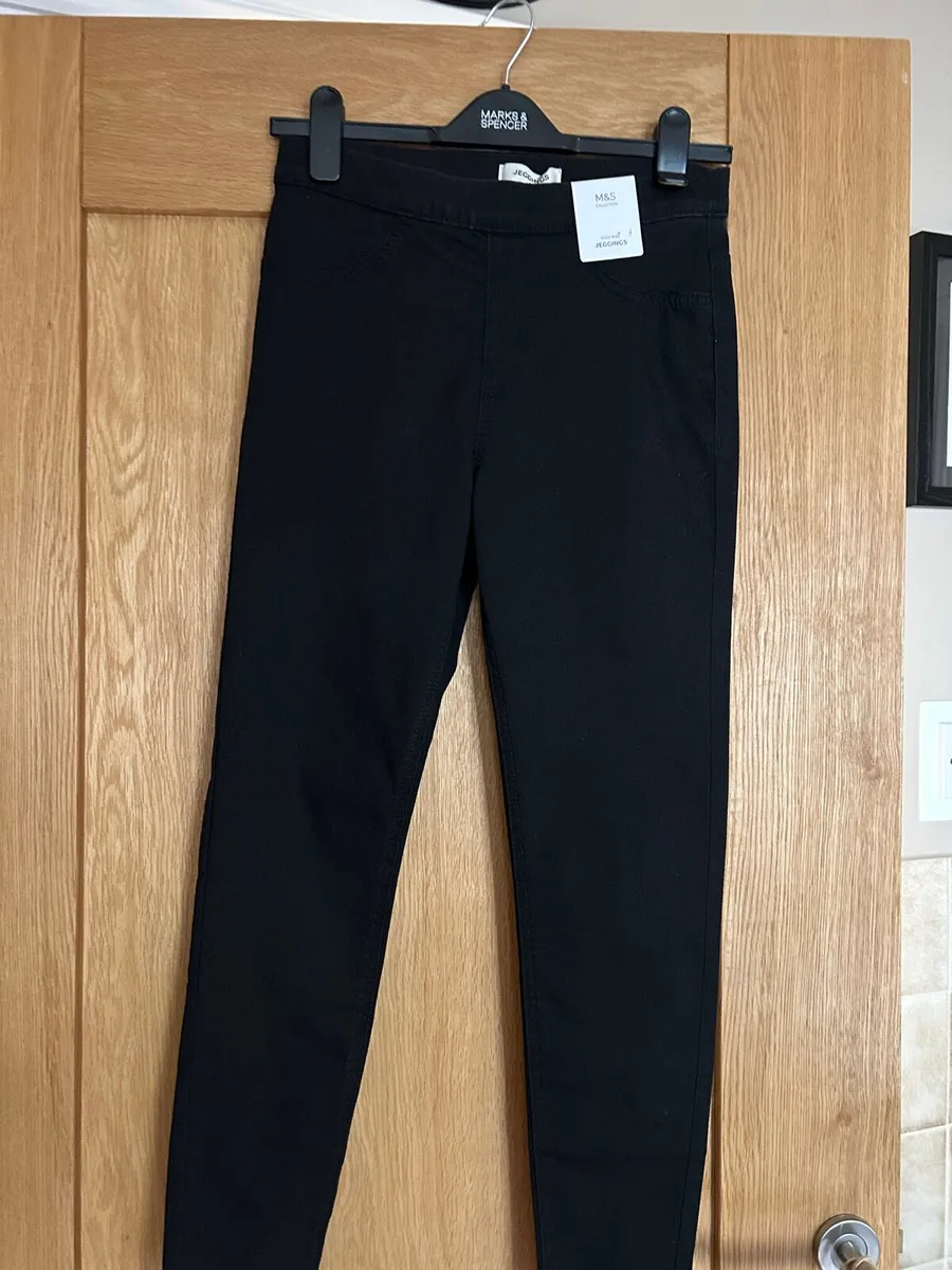 Marks & Spencer Black Jeggings Size 10 Brand New. - Image 4