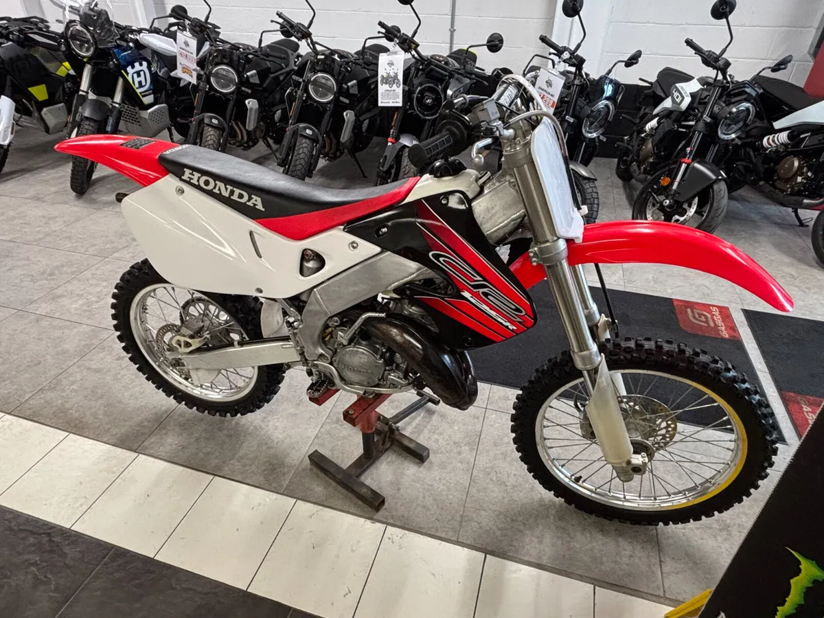 1999 Honda CR 125 - As New Condition - Image 1