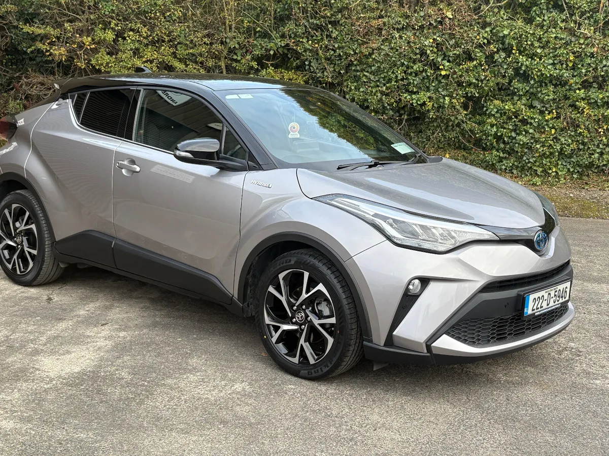 Toyota C-HR 2022 ONLY 27000KM TOYOTA WARRANTY - Image 3