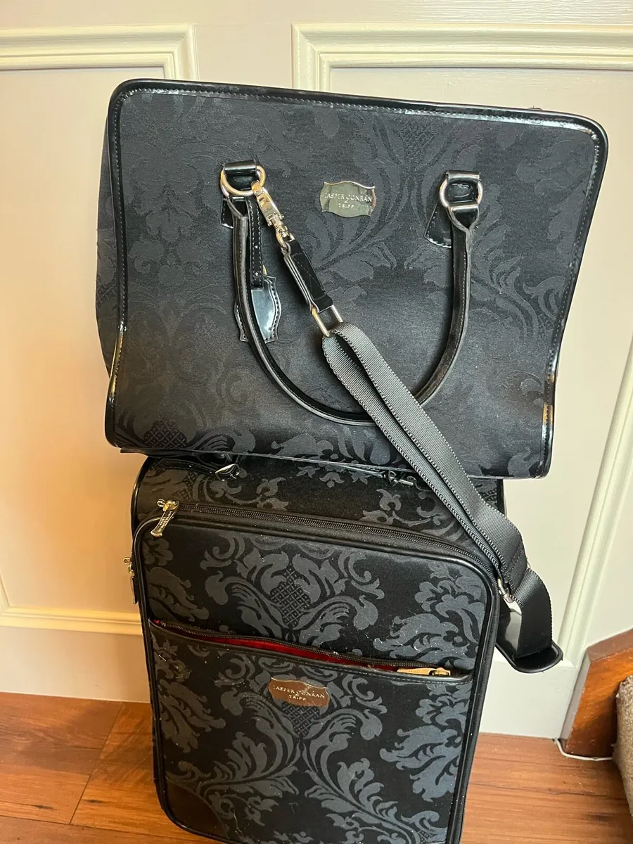 Luggage - Image 4