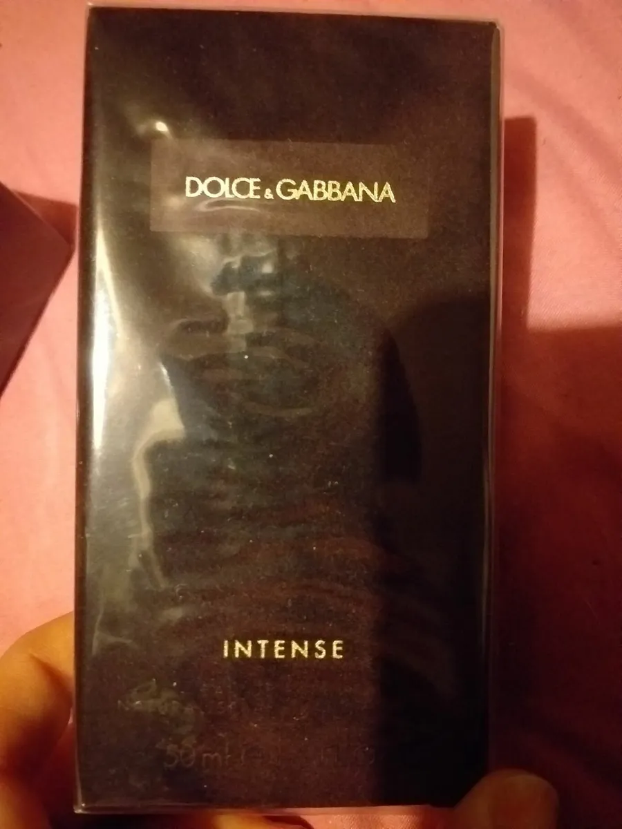 Perfumes etc - Image 1