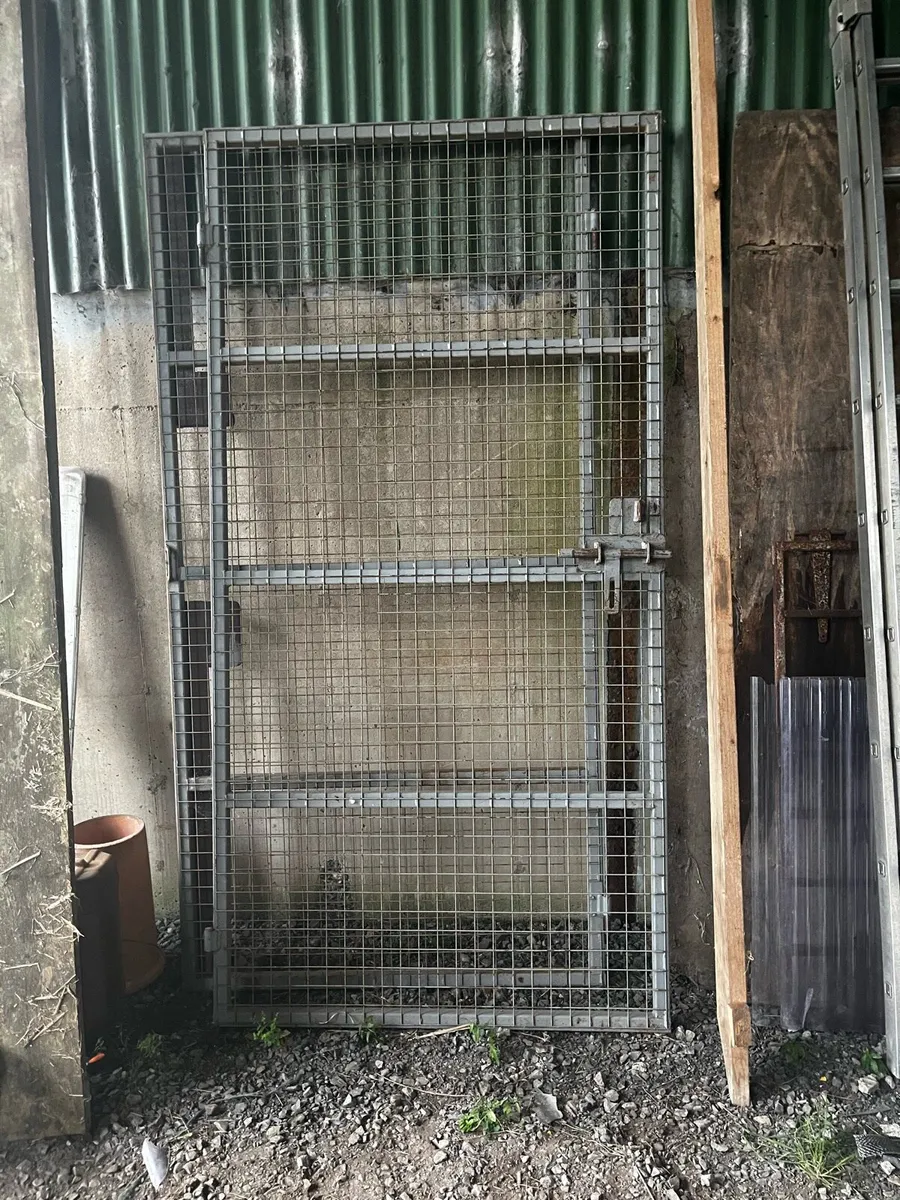 Fence panels - Image 1