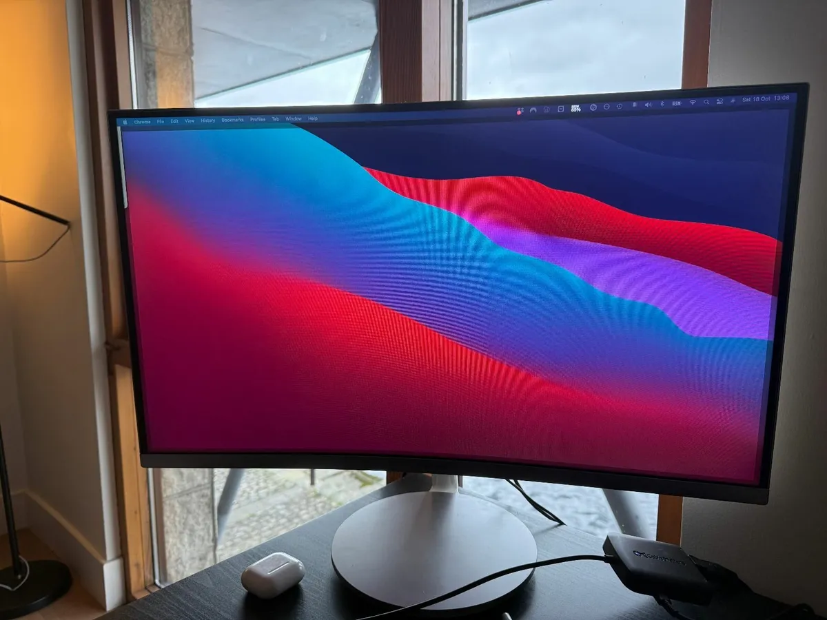 27 inch Curved Monitor Samsung excellent condition