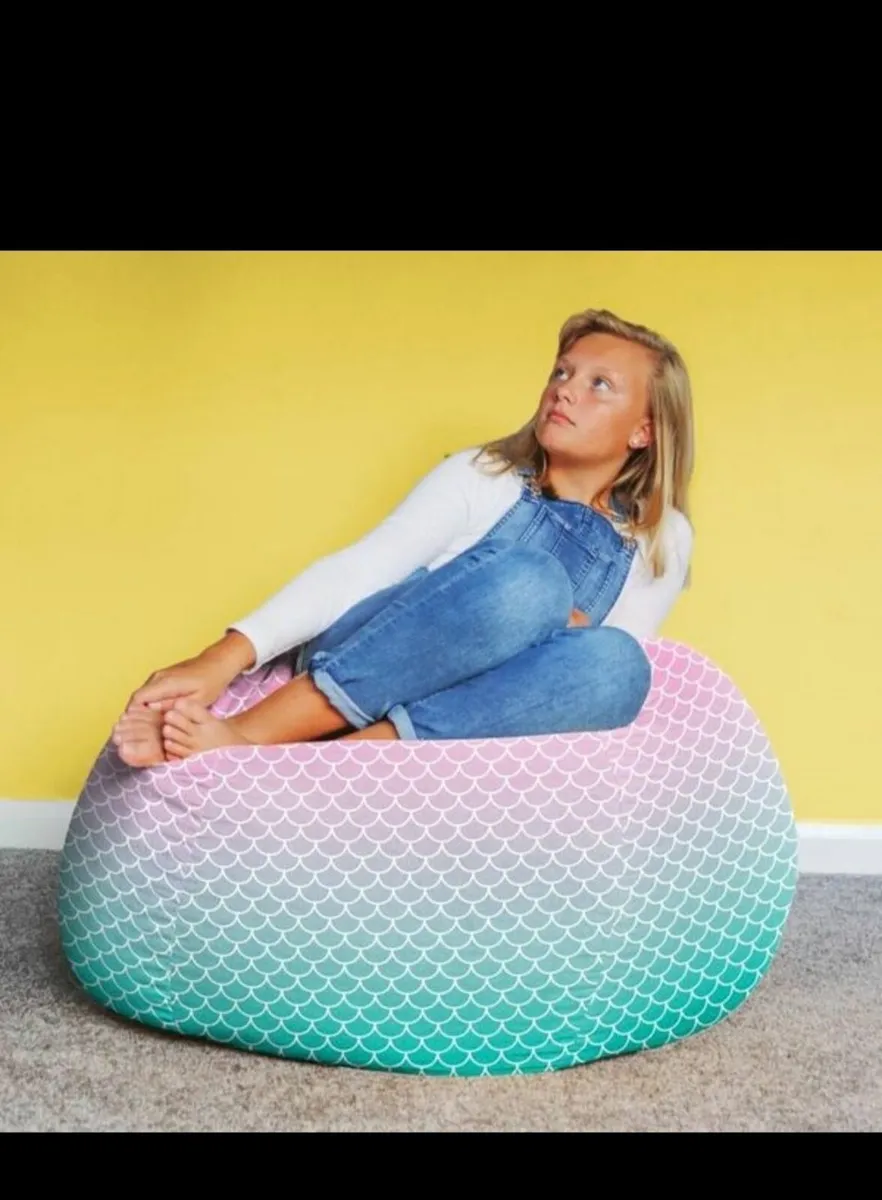 Rucomfy extra large mermaid beanbag and footstool - Image 3