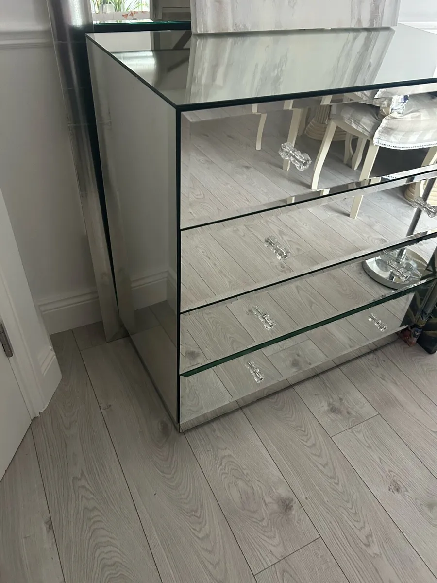 Sideboard/chest of drawers - Image 2