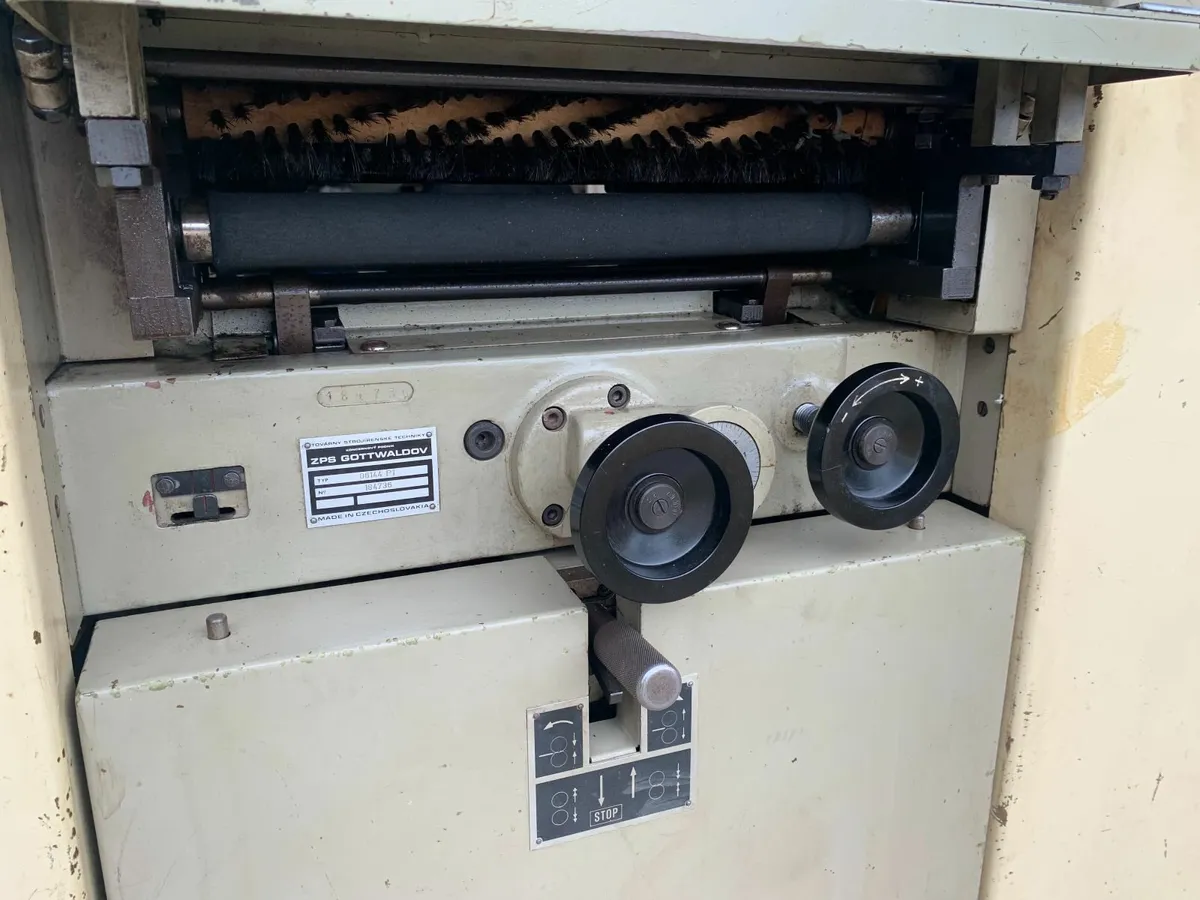 SVIT leather splitter / splitting machine - Image 4