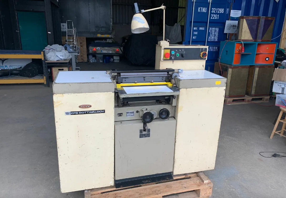 SVIT leather splitter / splitting machine - Image 1