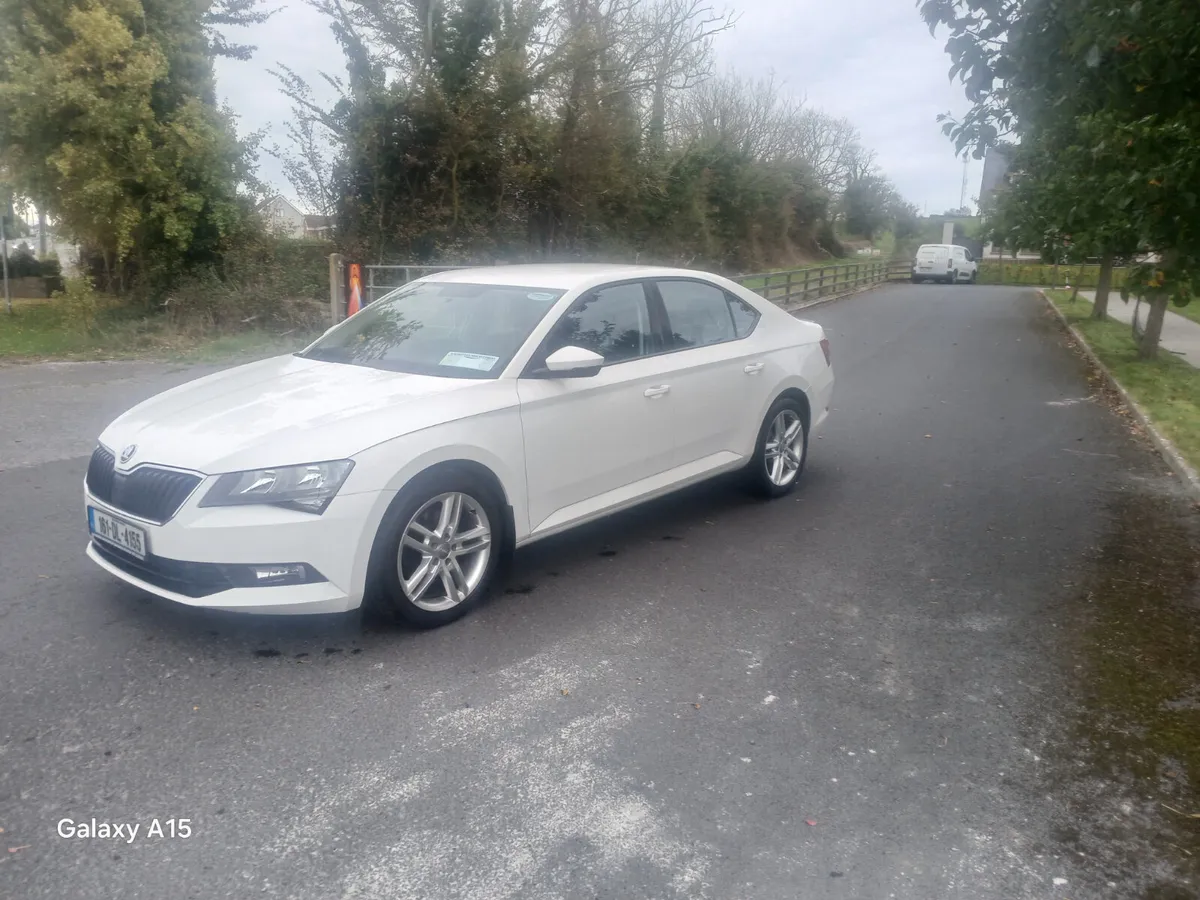 Skoda Superb 2016 - Image 3