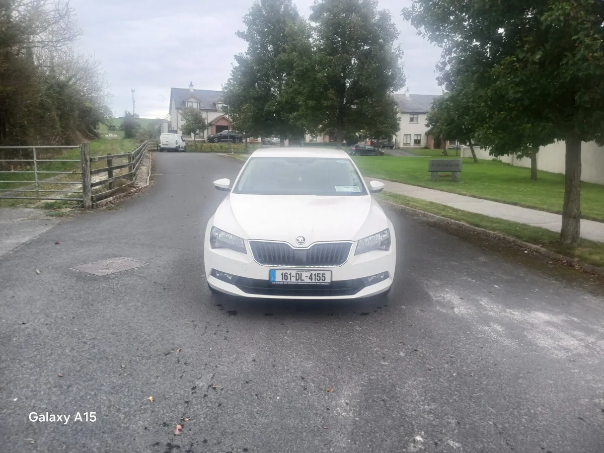 Skoda Superb 2016 - Image 2