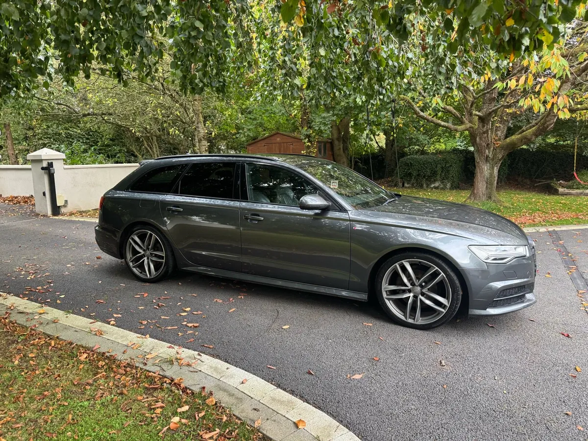 Audi A6 Avant Black Edition - Image 2