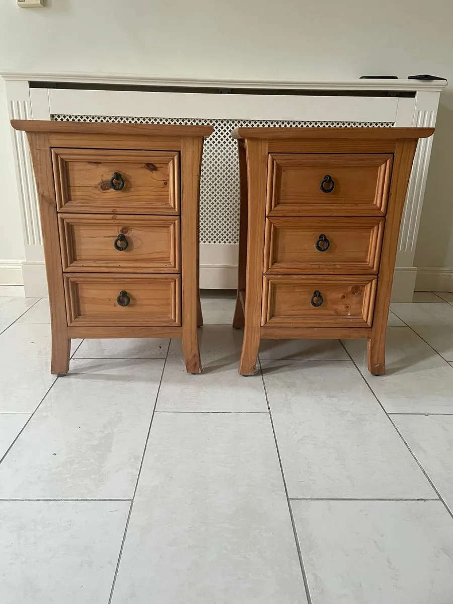 Bedroom and Vanity Table - Image 1