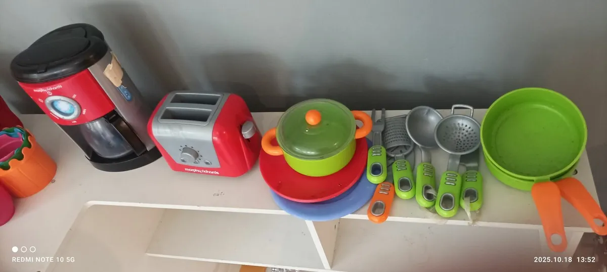 Kids kichen and some cooking toys - Image 4