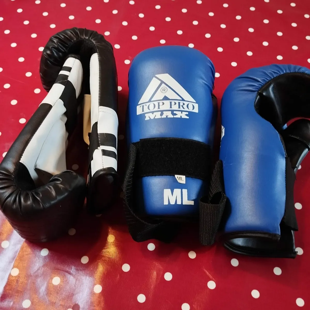Boxing gloves