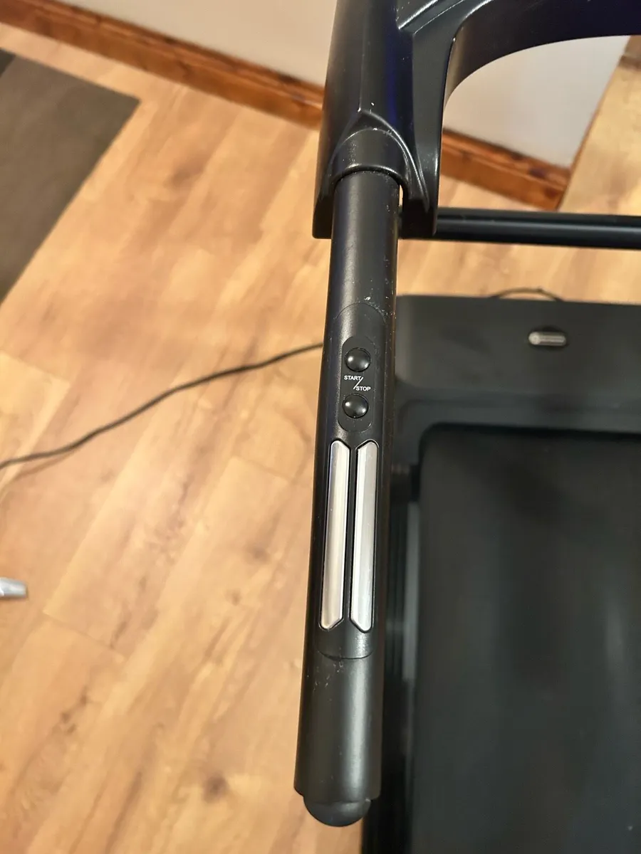 Dynamix T2000D Foldable Threadmill - Image 2