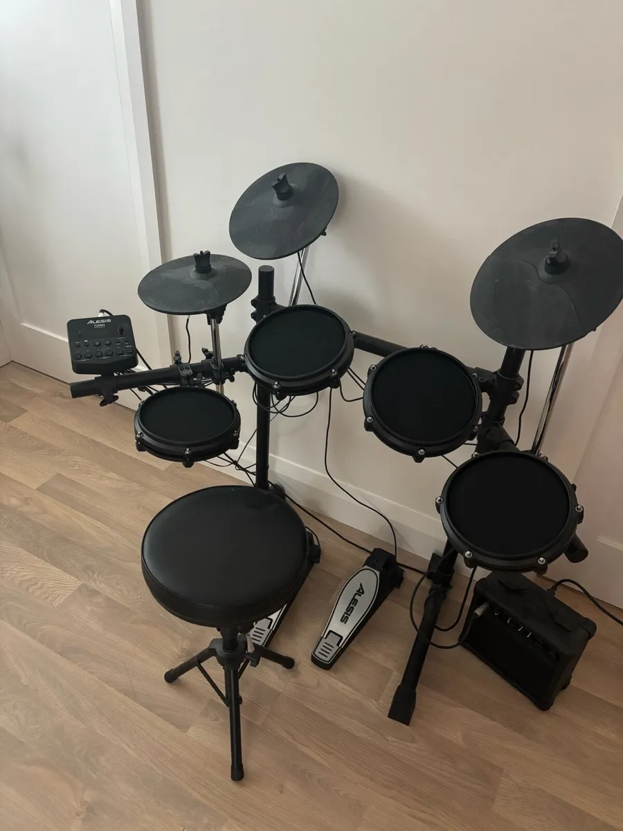 Alesis Turbo Mesh Complete Bundle - Image 1
