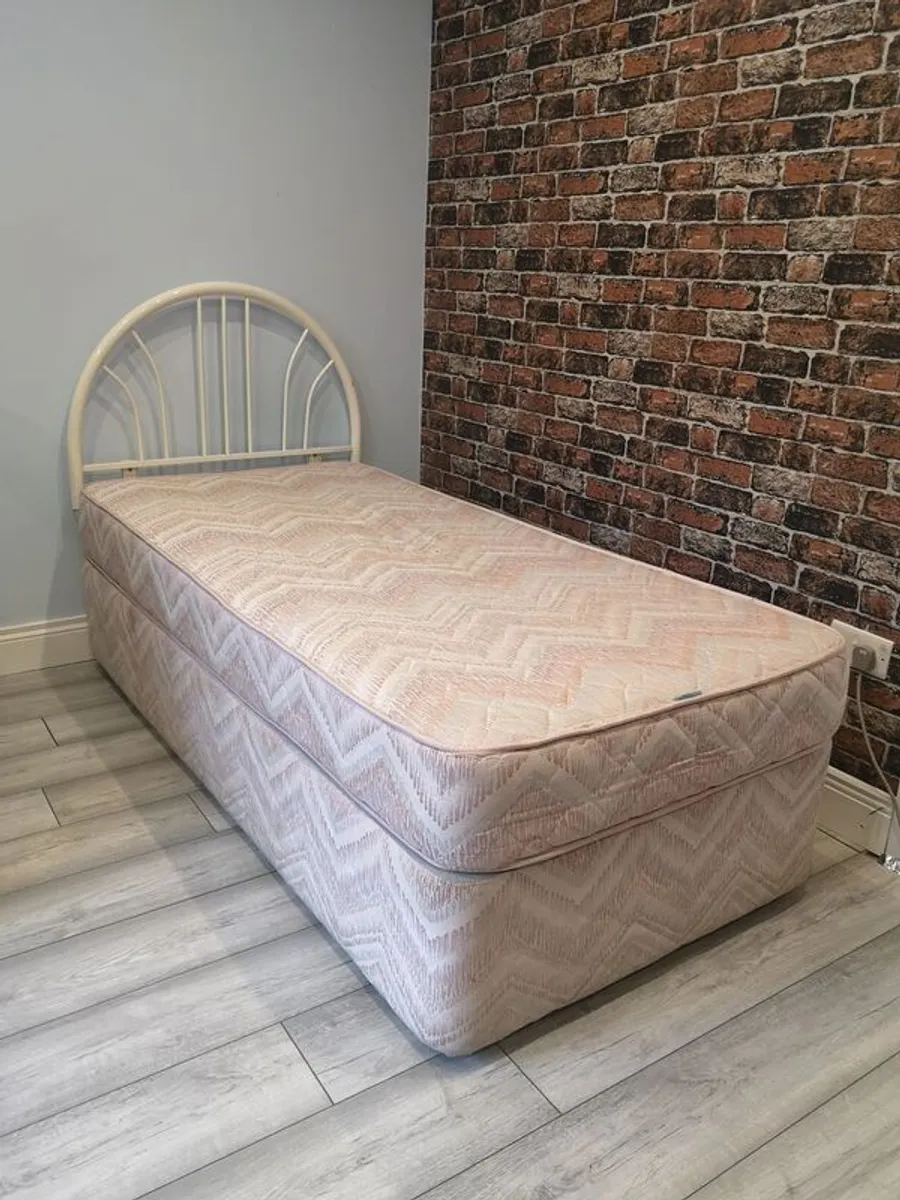 Single divan bed with detachable headboard - Image 2
