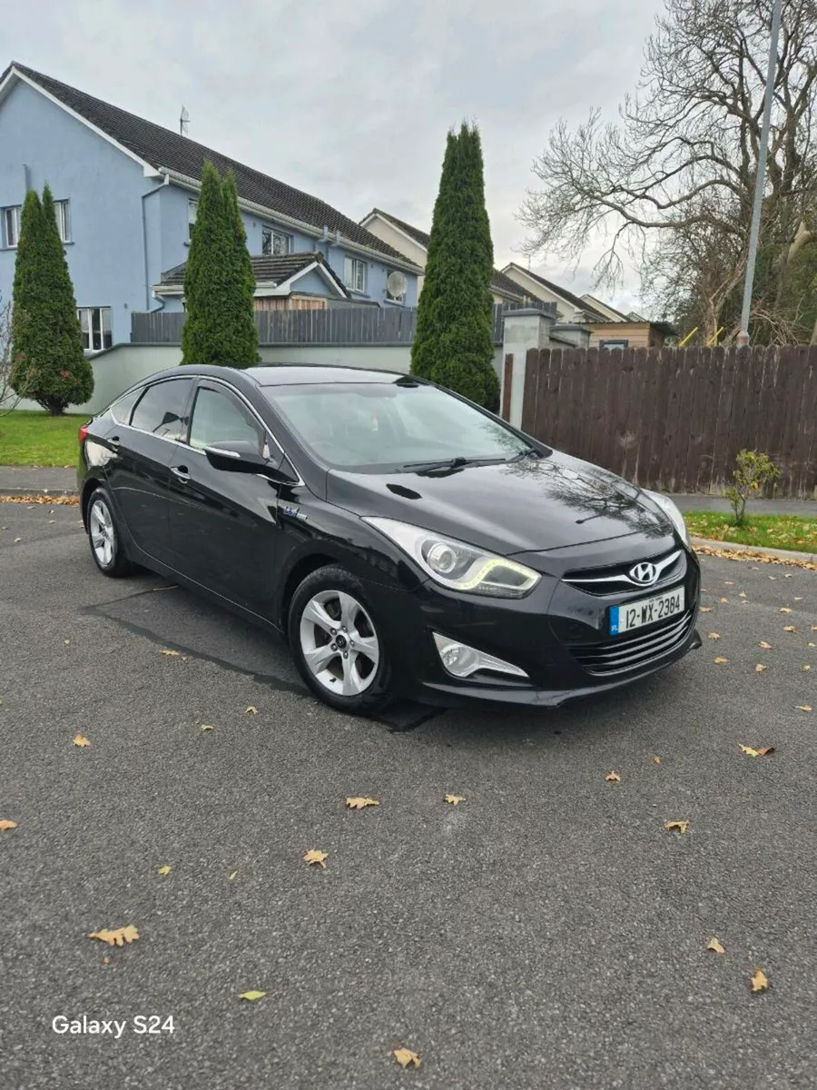 Hyundai  I40 Diesel  2012 - Image 2