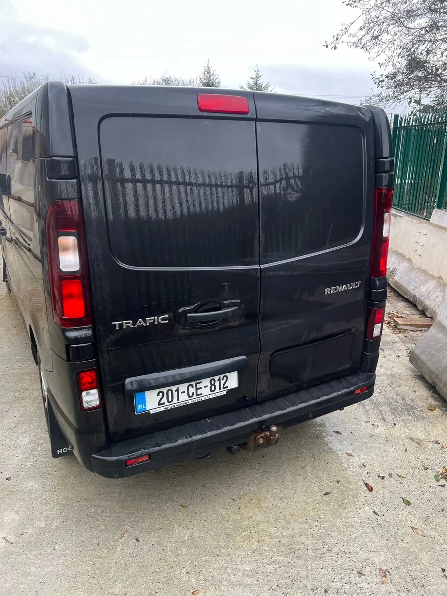 Renault trafic sport immaculate low kms - Image 3