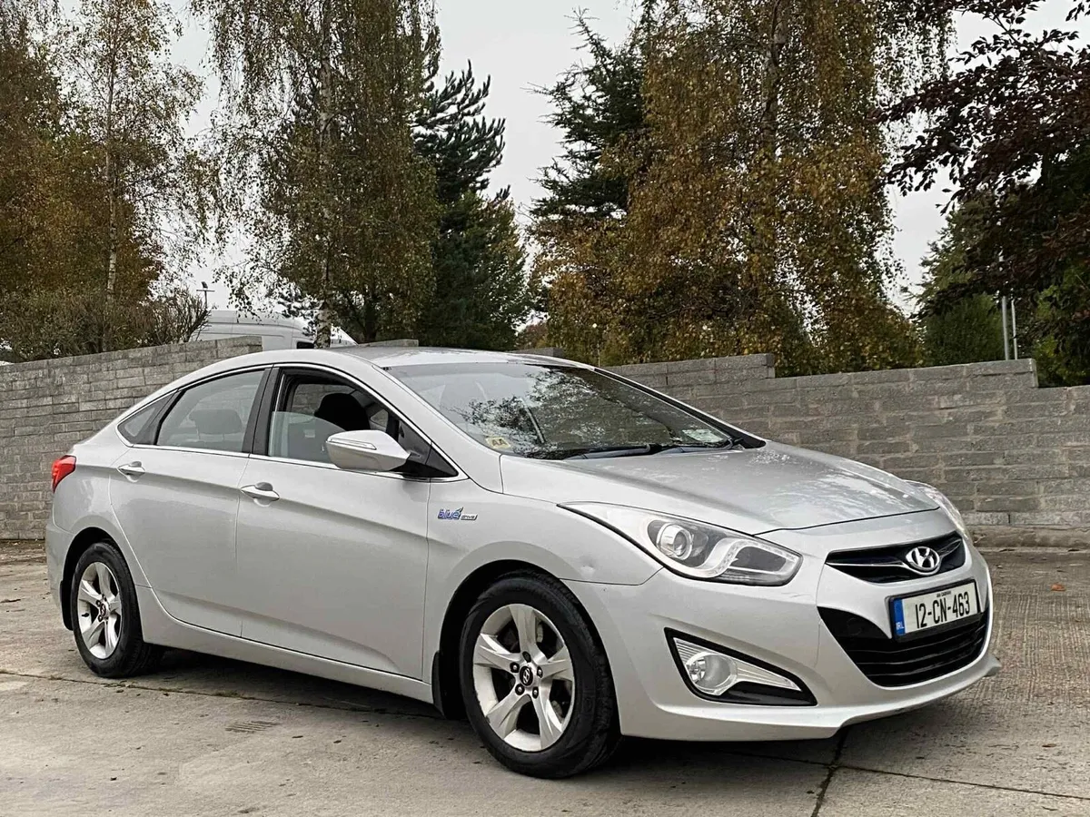 Car - Image 3