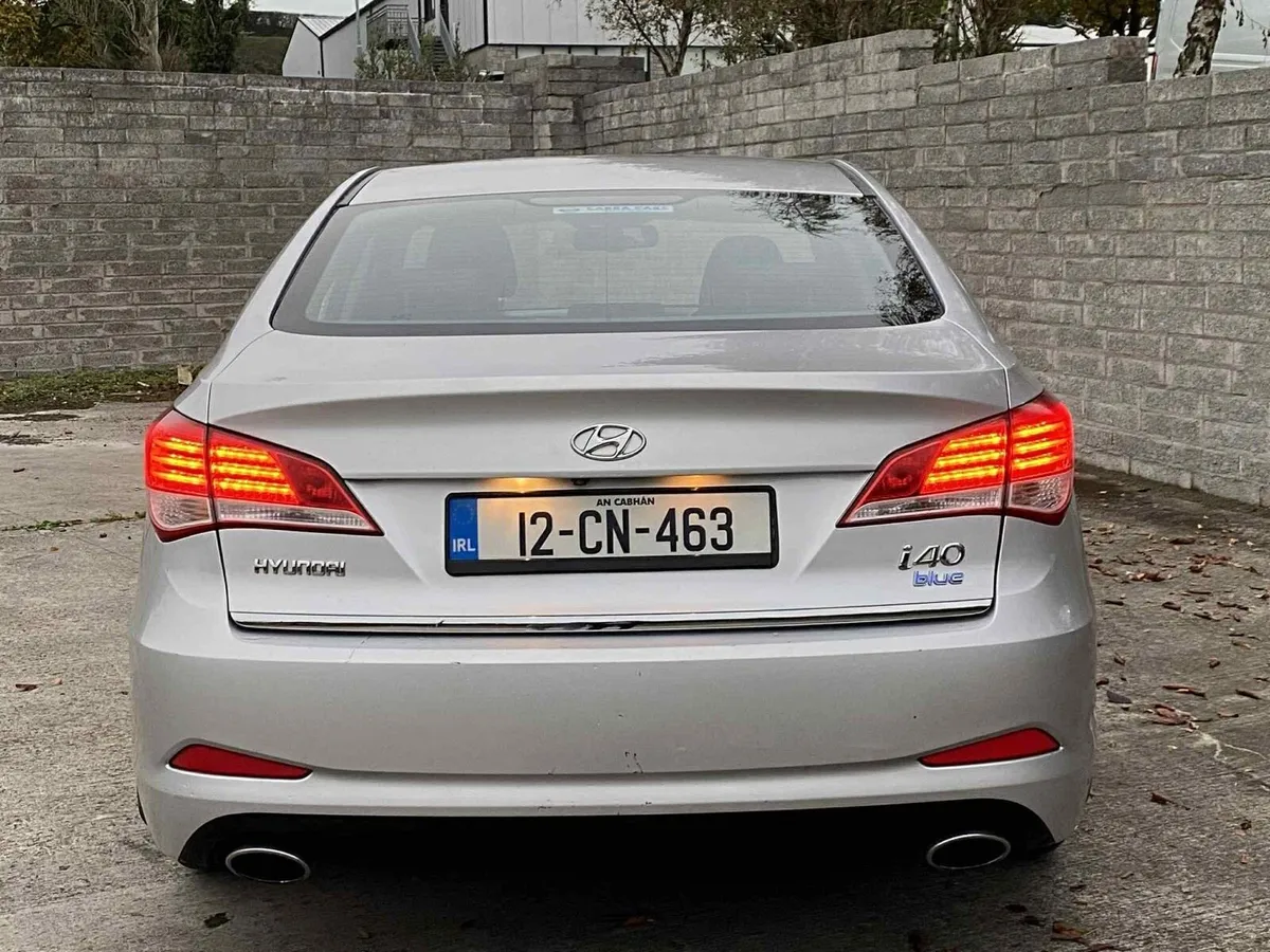 Car - Image 4