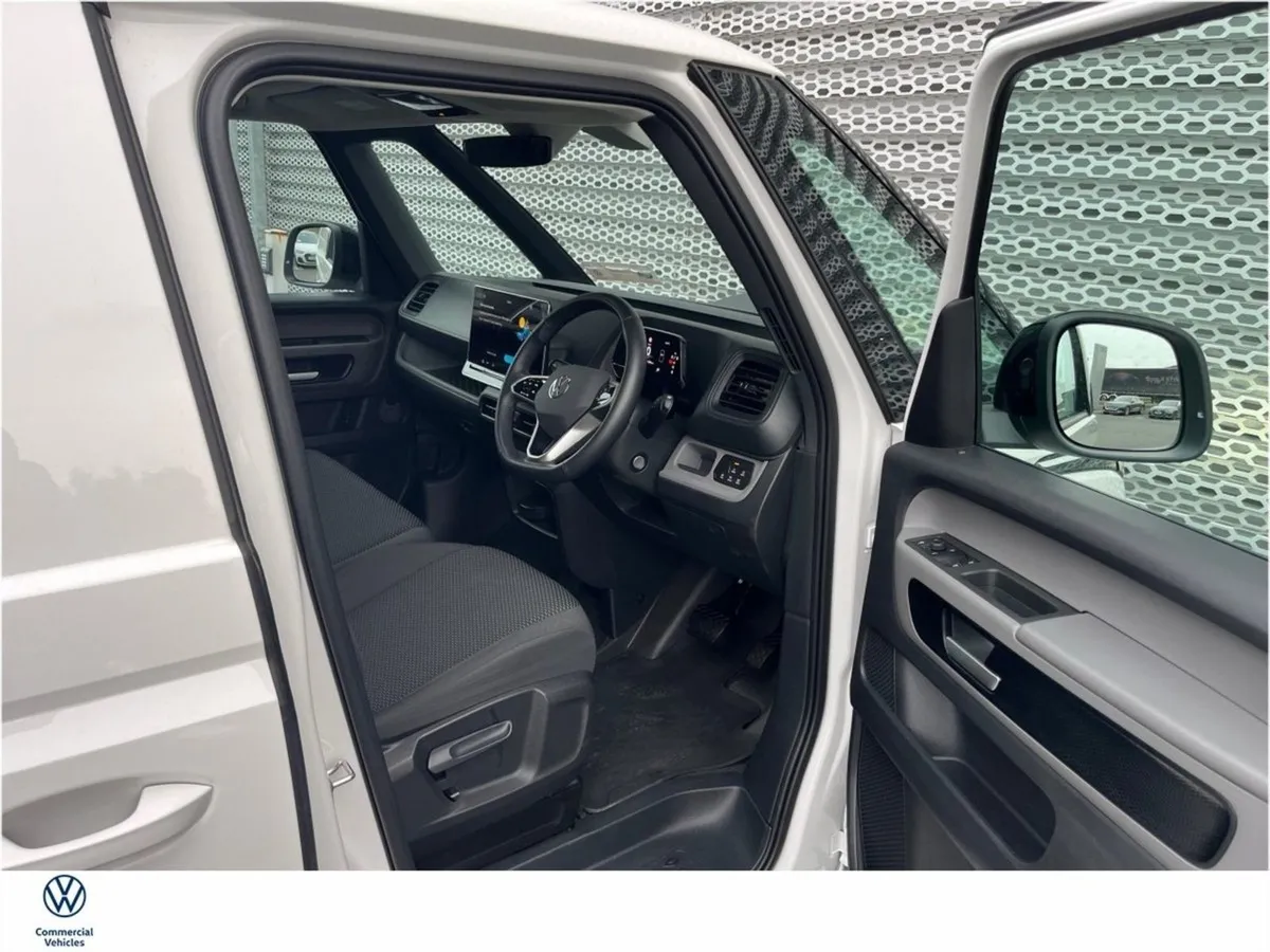 Volkswagen ID. Buzz Cargo Plus 86kwh 204BHP - Image 2