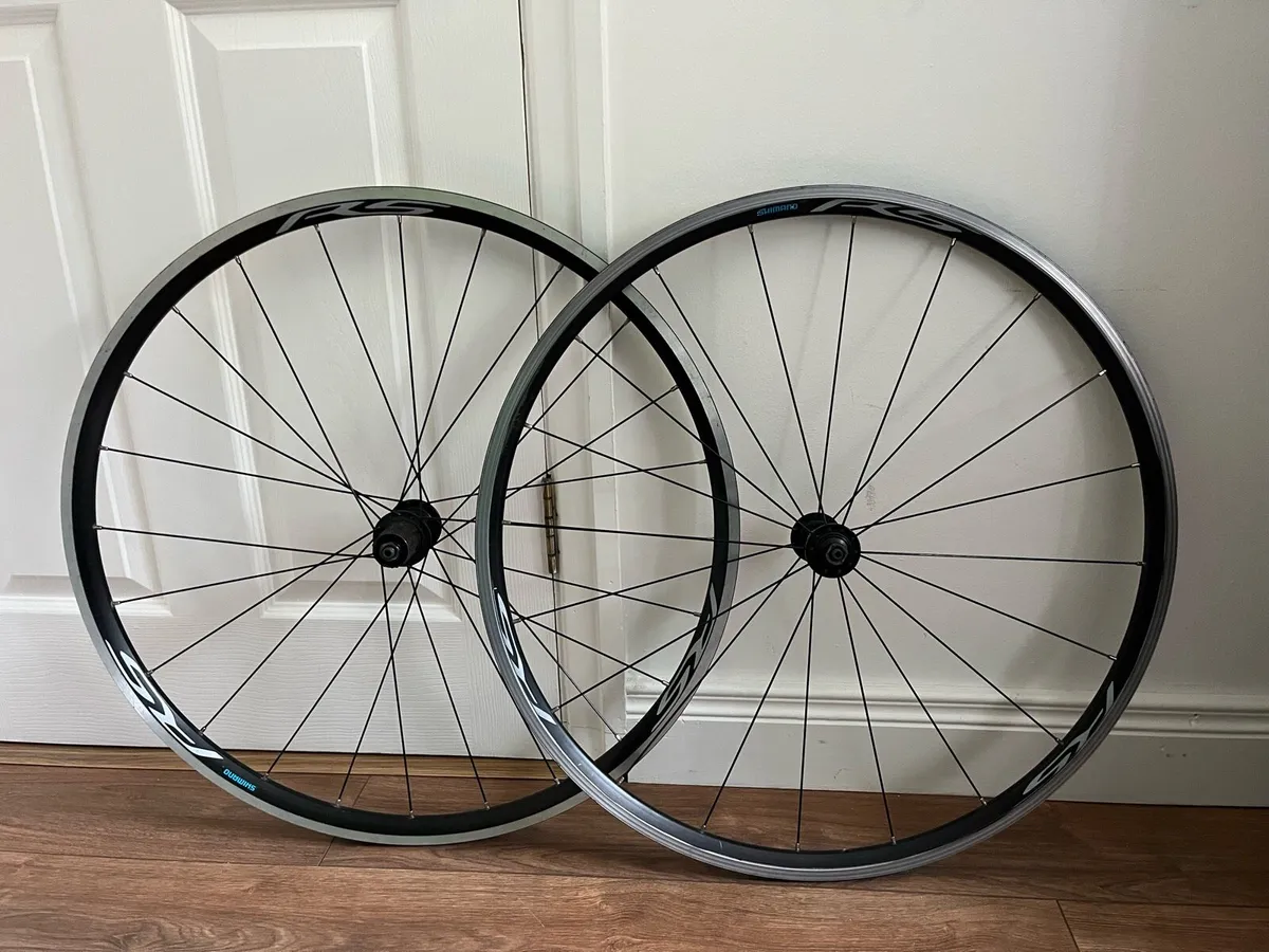Shimano RS100 Wheelset 11 Speed - Image 1