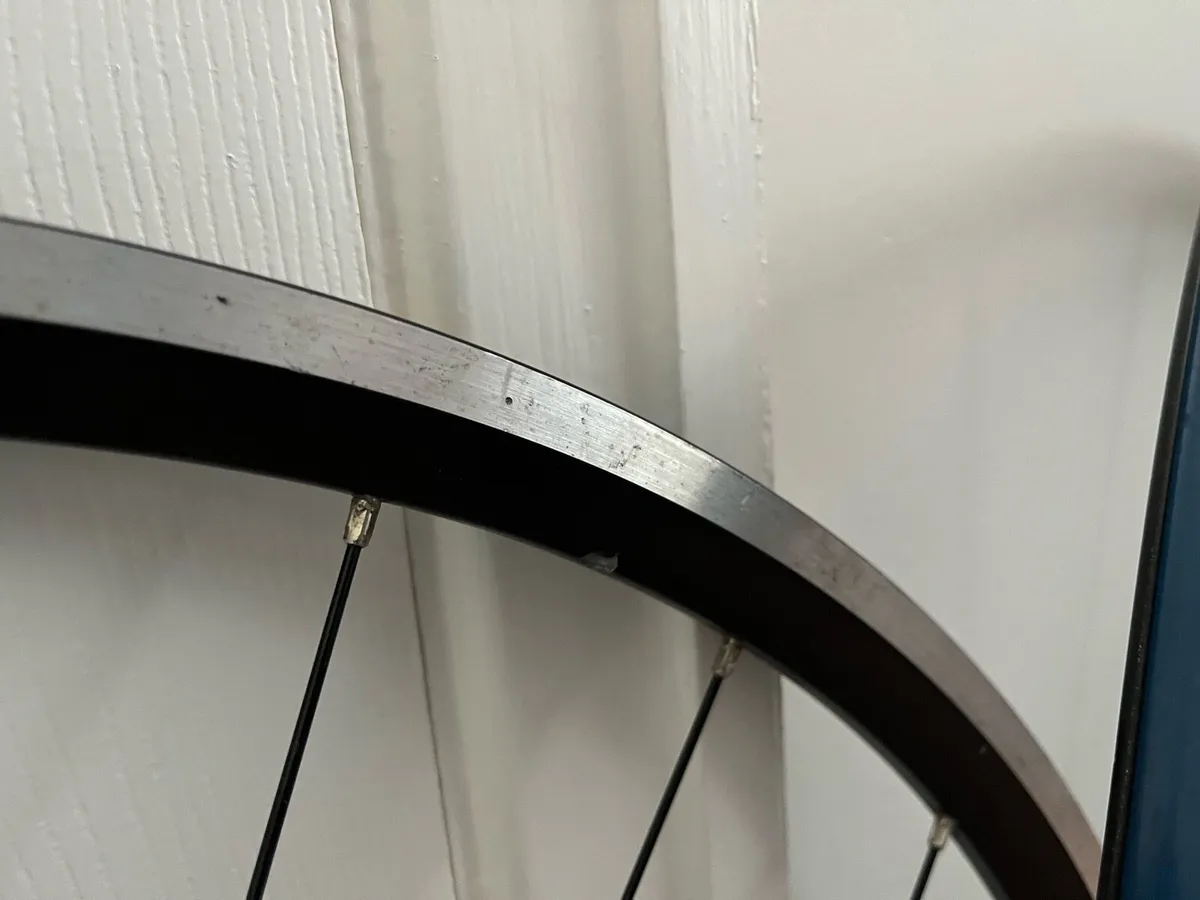 Shimano RS100 Wheelset 11 Speed - Image 3