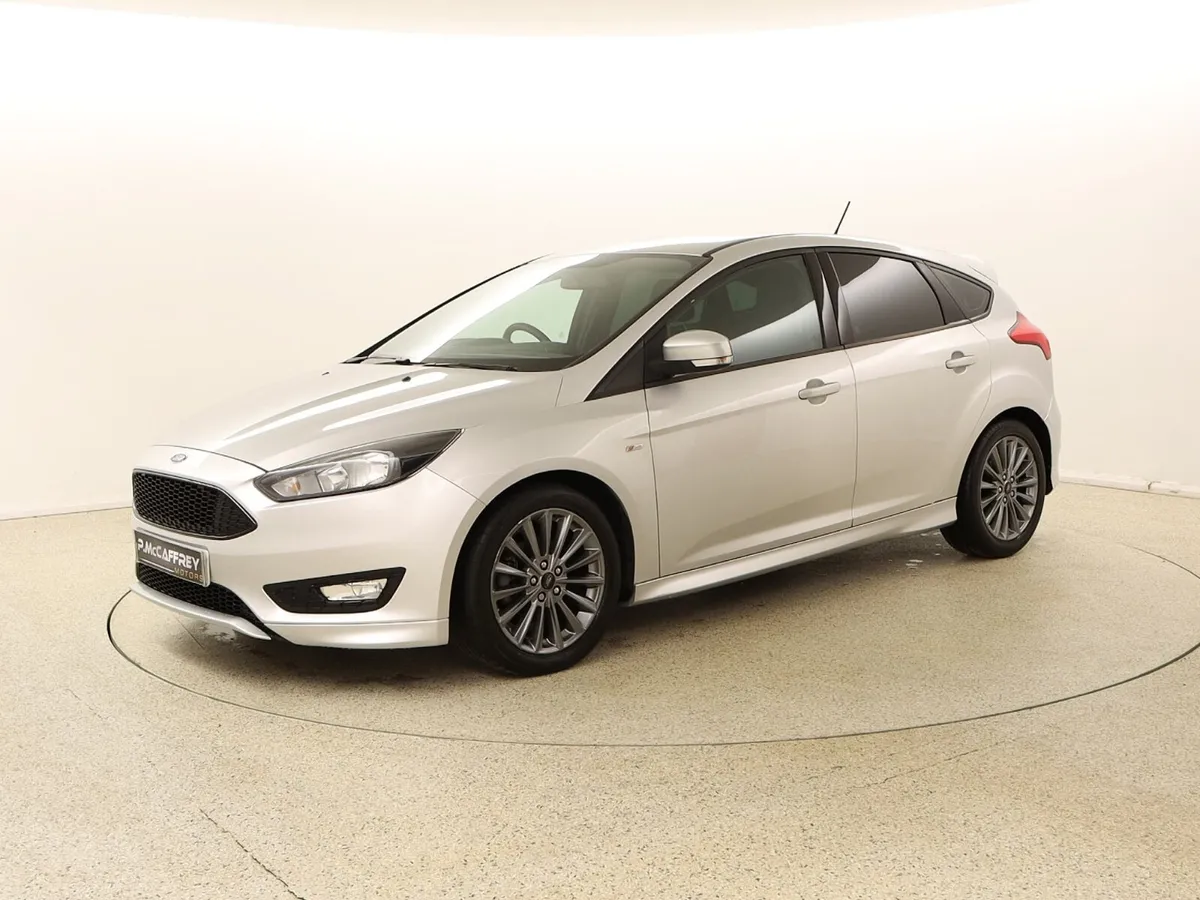 2018 FORD FOCUS ST-LINE 1.5 TDCI 120 BHP - Image 3