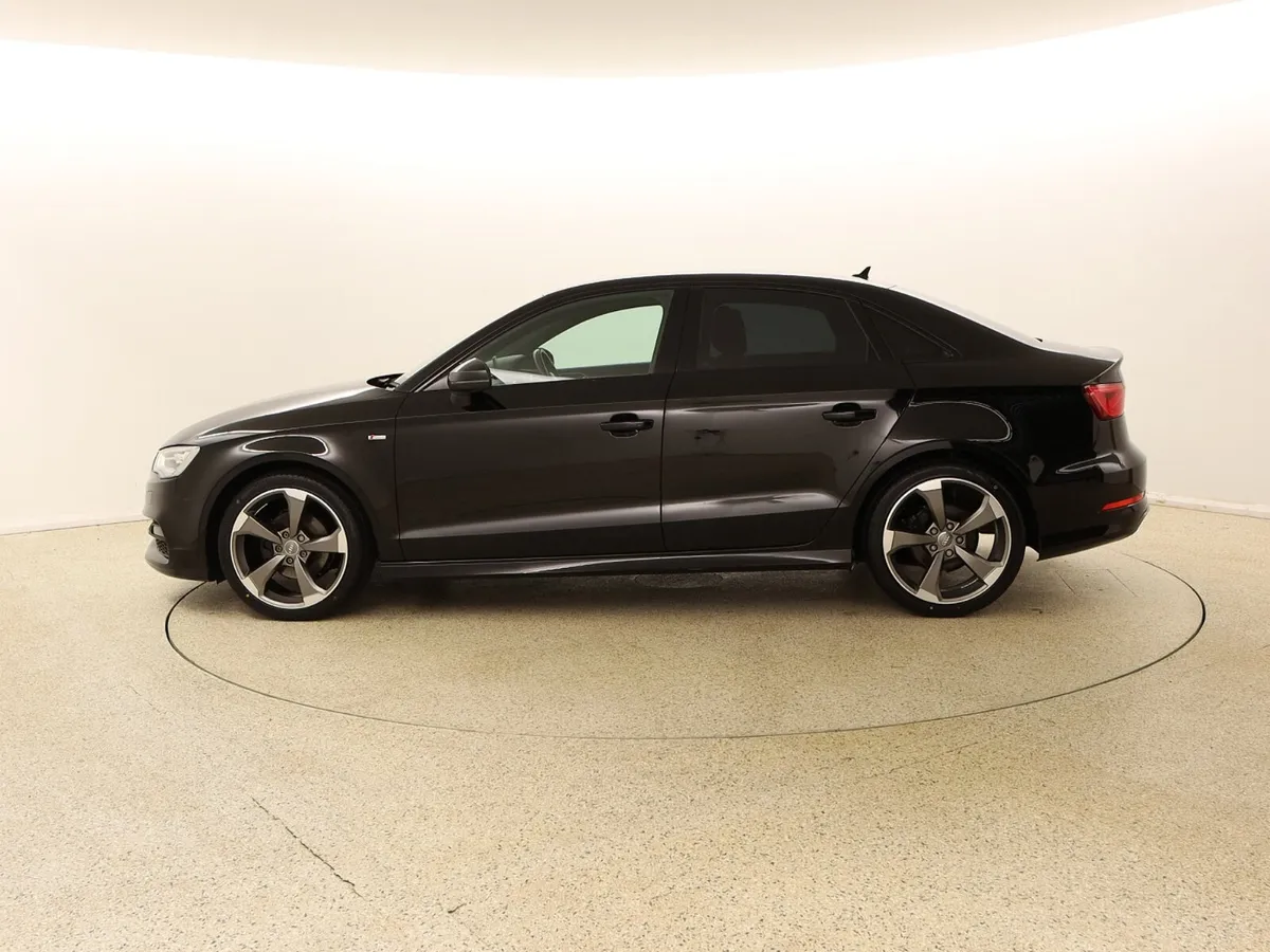 2015 AUDI A3 1.6 TDI 110 S-LINE BLACK EDITION - Image 4