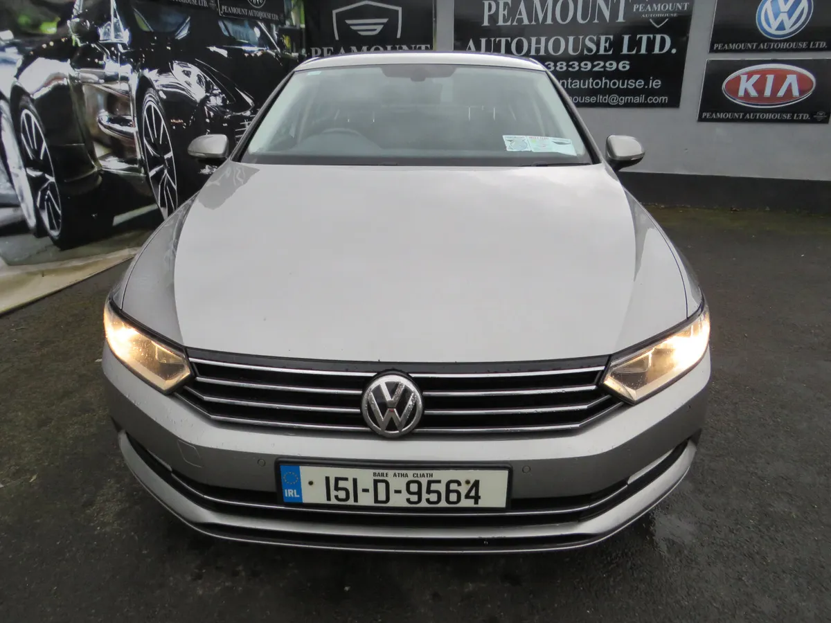Volkswagen Passat 2015 6 SPEED COMFORTLINE MODEL - Image 3
