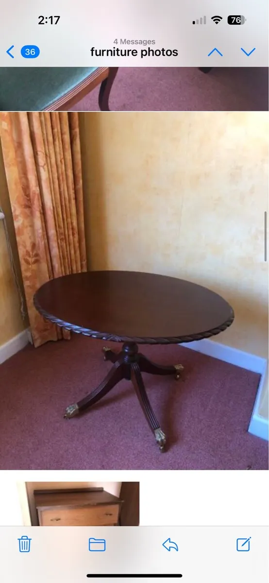 Table and chairs - Image 2