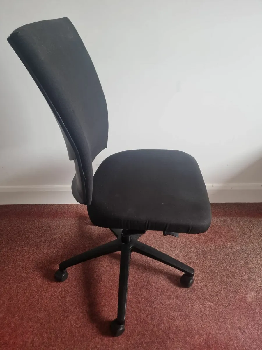 Office Swivel Chair x 9 - Image 1