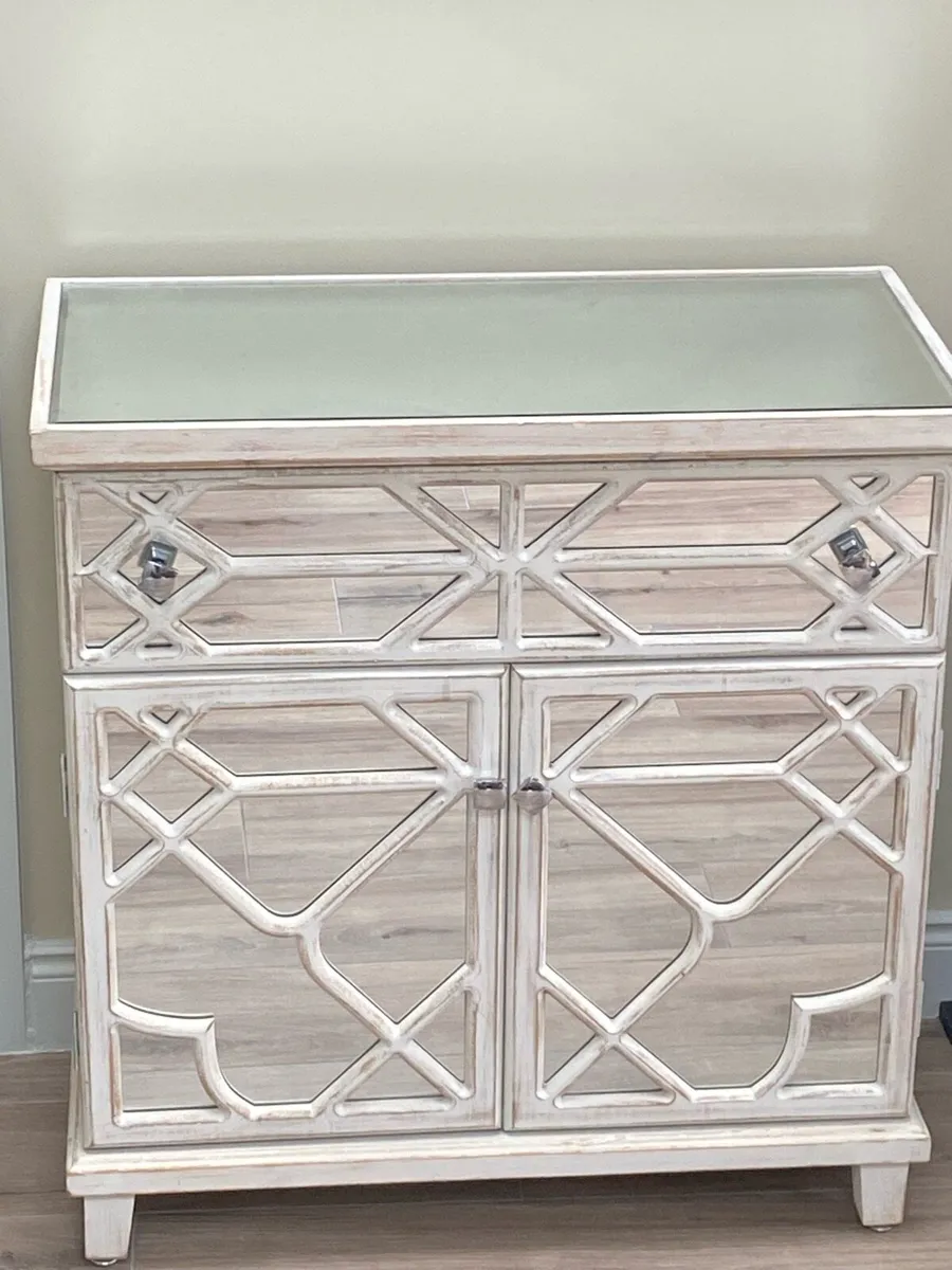 Cabinet - Image 4