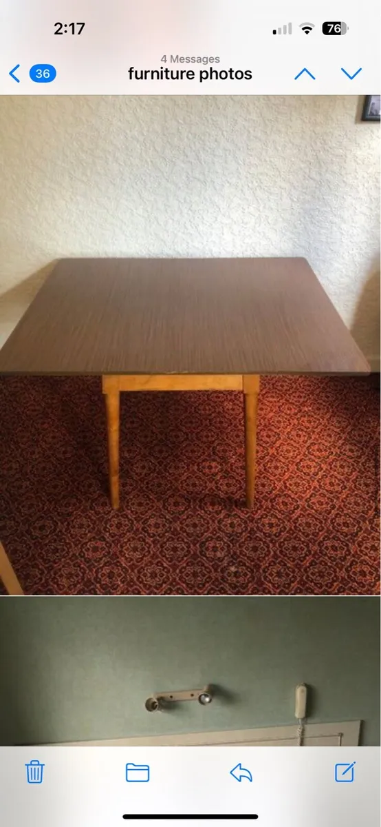 Table and chairs - Image 4