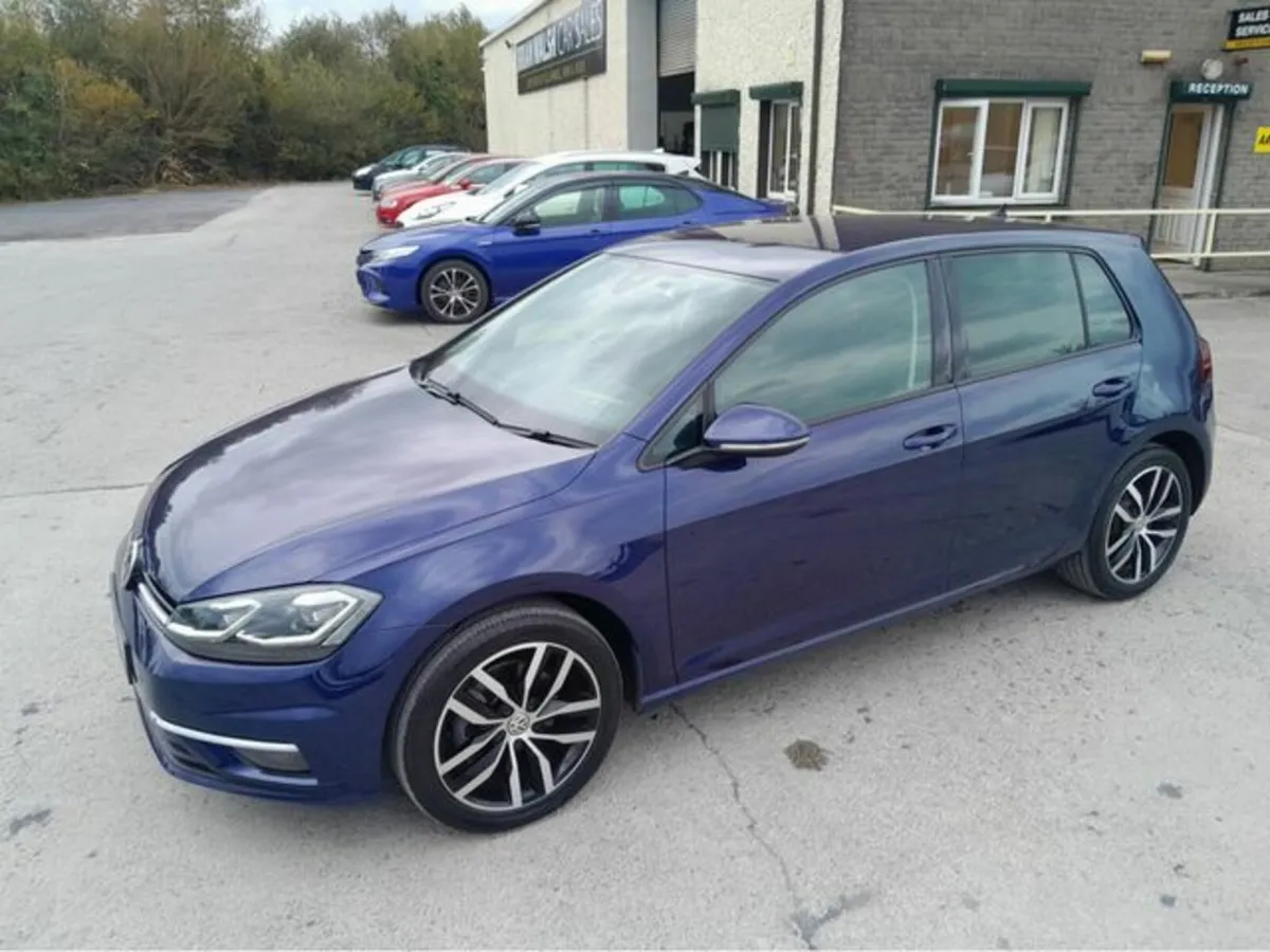 Volkswagen Golf 1.4 Highline Automatic 5 Door - Image 2