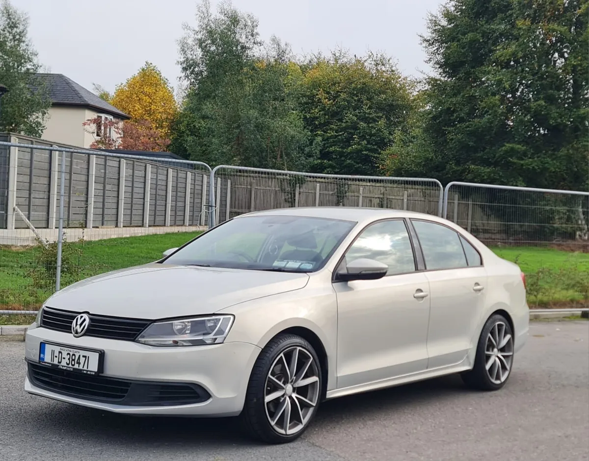Car - Image 2