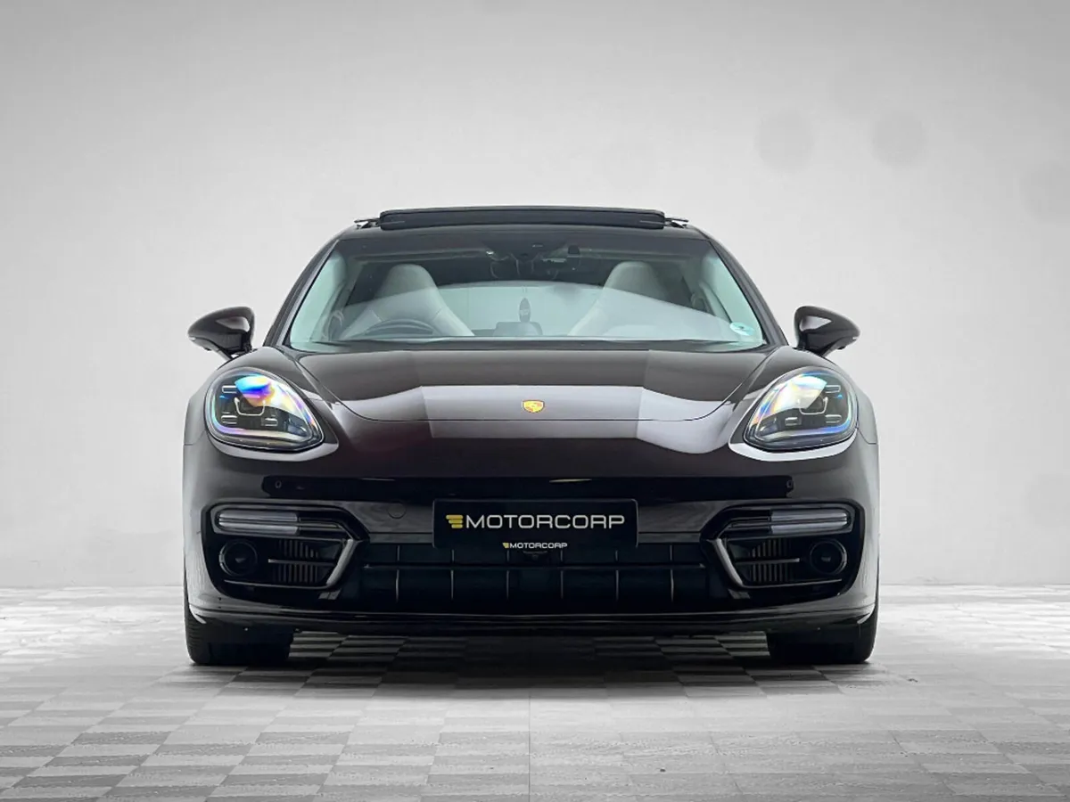 Porsche Panamera 4 SPORT TURISMO PLATINUM ED HUGE - Image 2