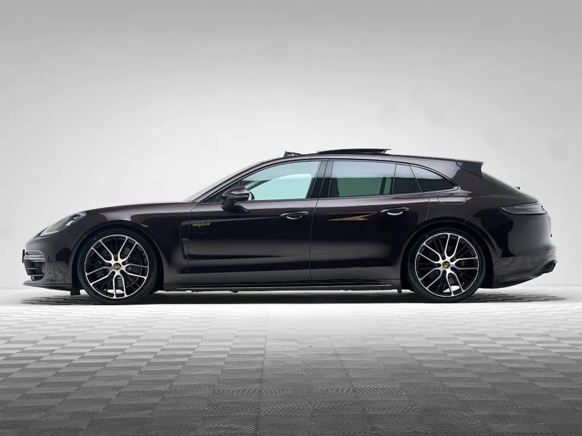 Porsche Panamera 4 SPORT TURISMO PLATINUM ED HUGE - Image 4
