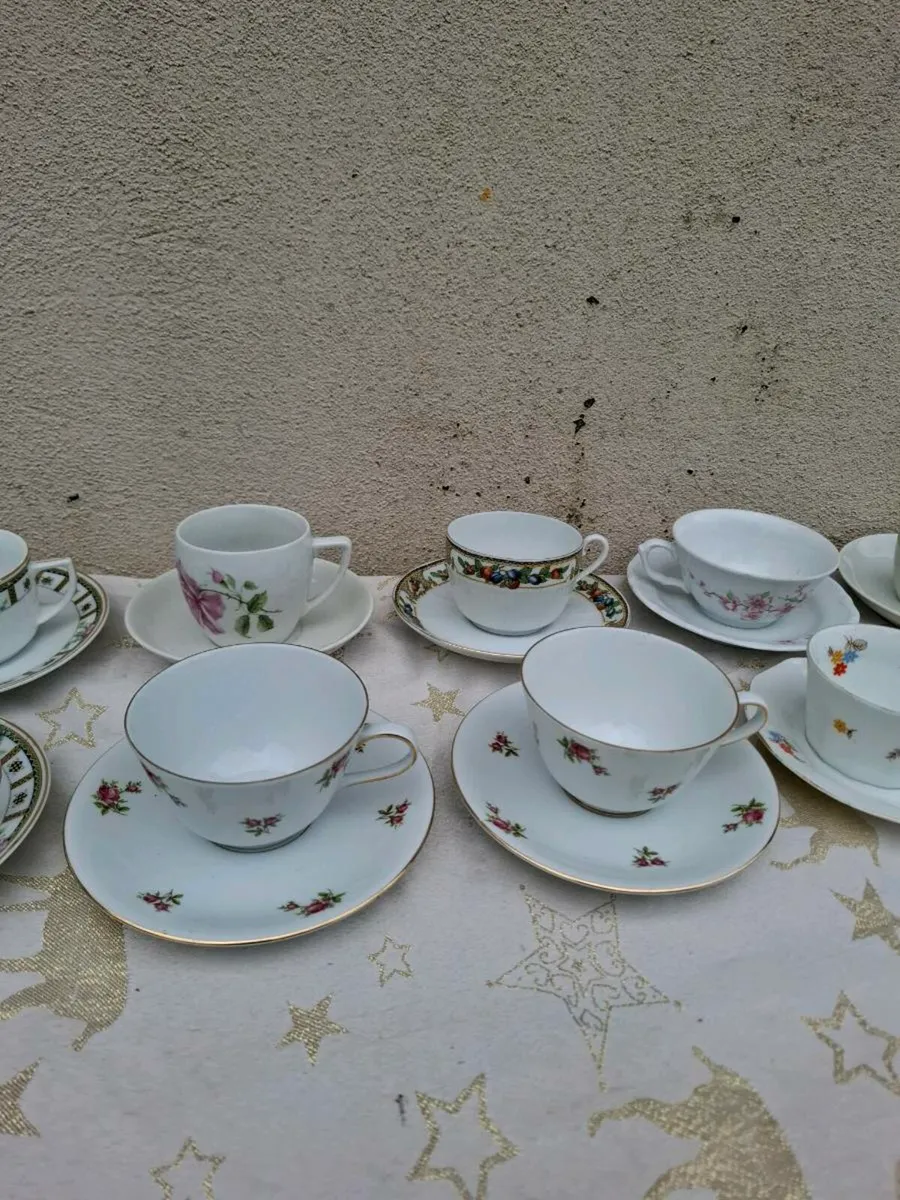 10 mix and match tea cups and saucers postage - Image 3