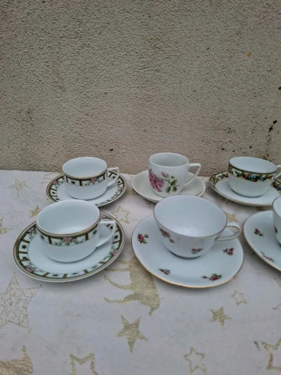 10 mix and match tea cups and saucers postage - Image 4
