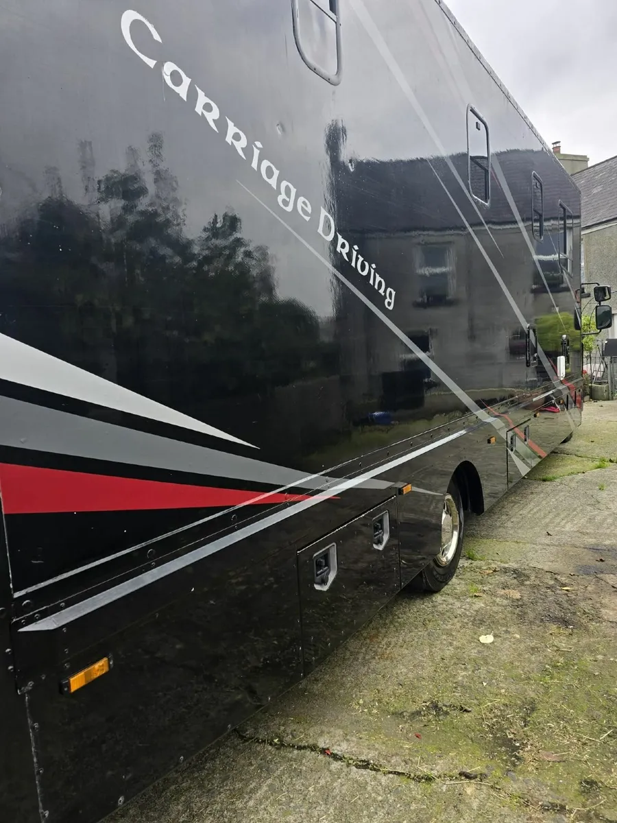 💥 10Ton Renault Horse lorry 💥 - Image 3