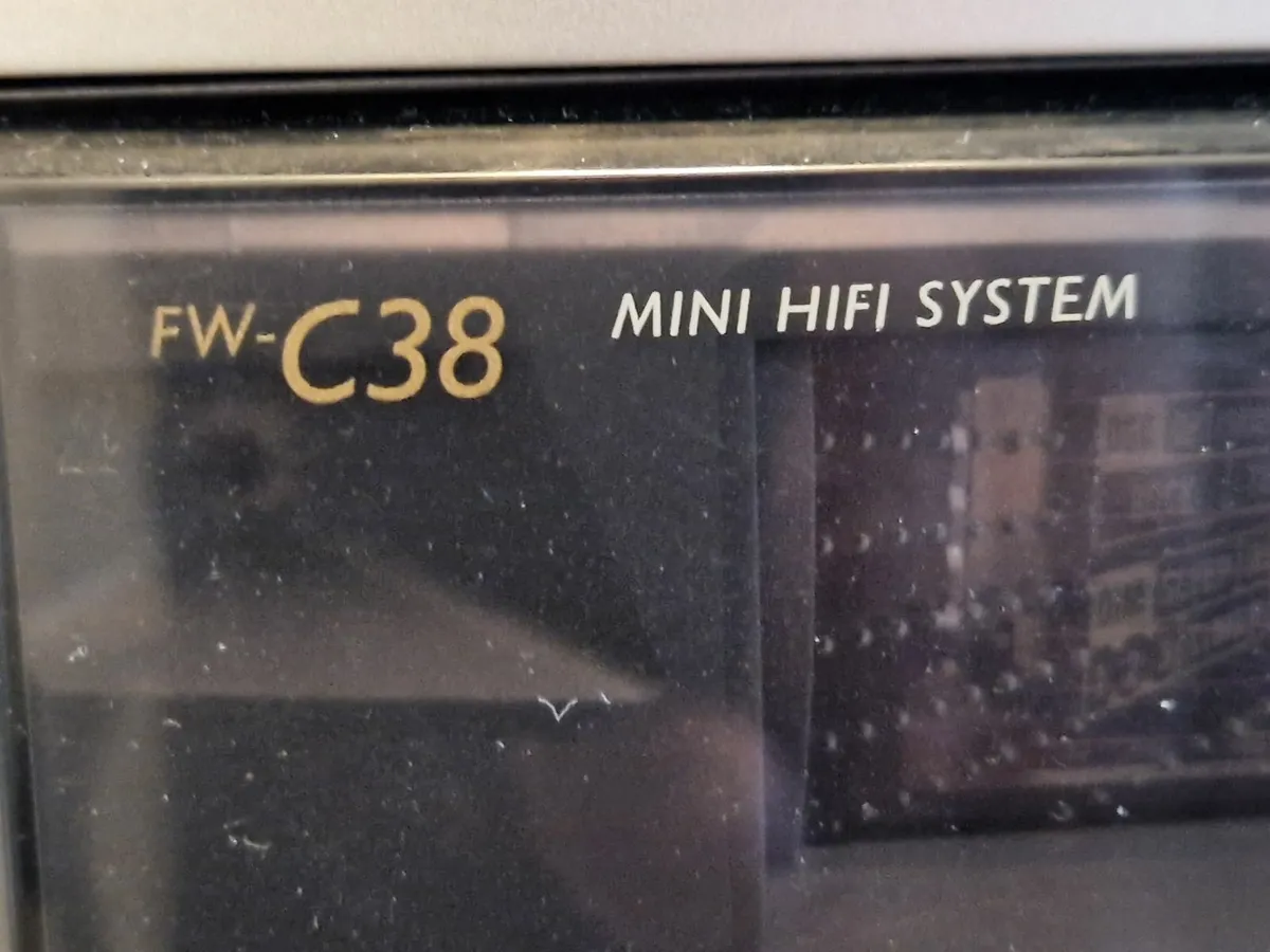 Phillips HIFI Stereo System  Model FW-C38-22 - Image 4