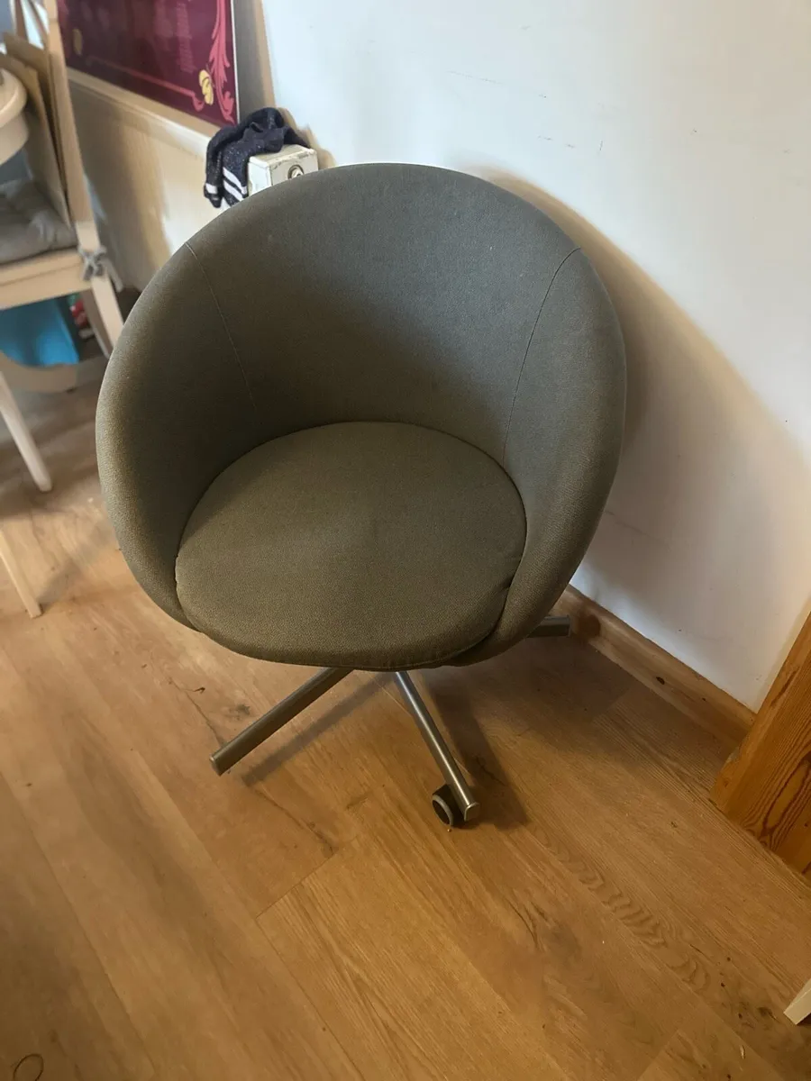 Skruvsta Ikea Swivel chair - Image 1