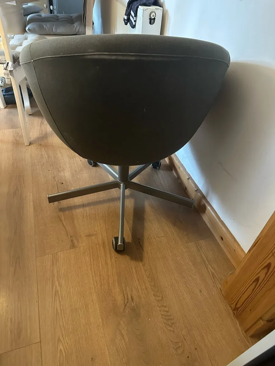 Skruvsta Ikea Swivel chair - Image 2