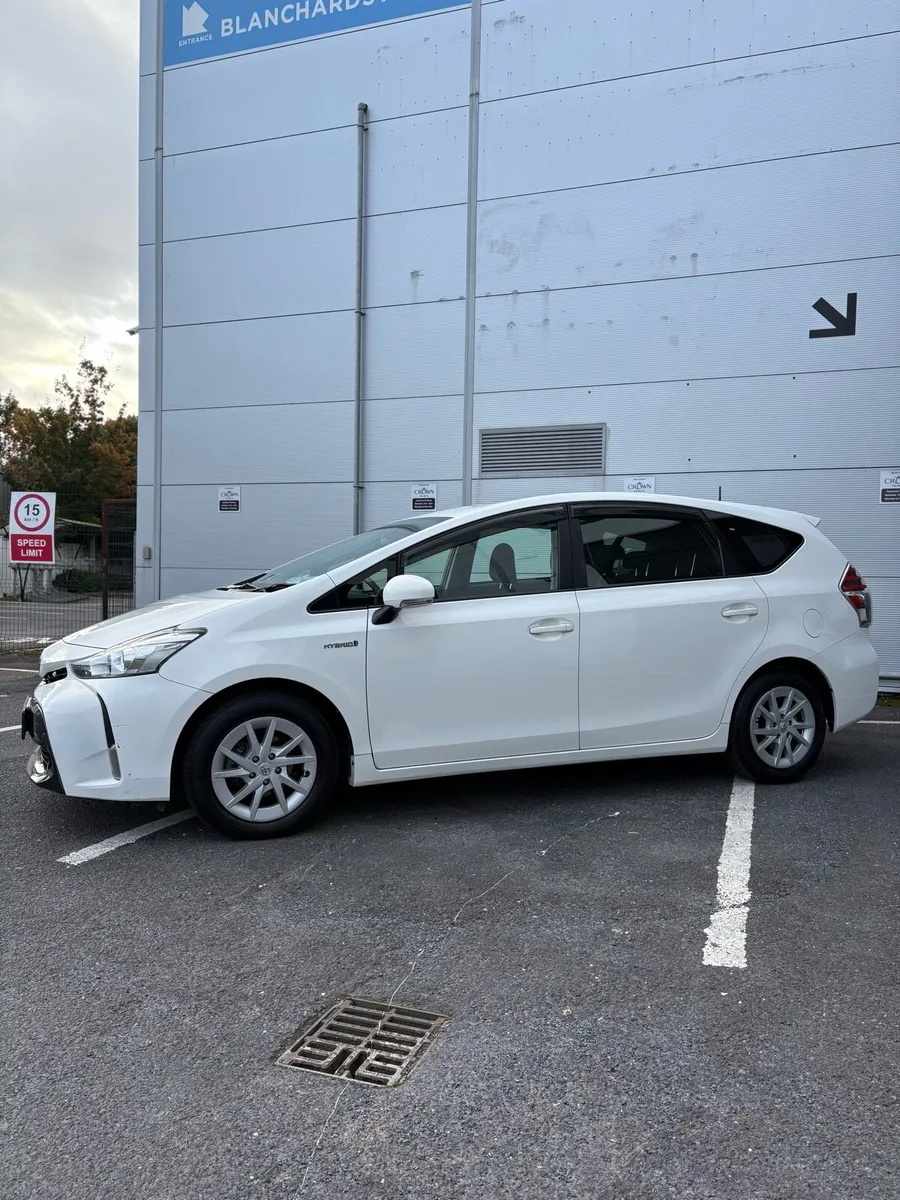 Toyota Prius - Image 2