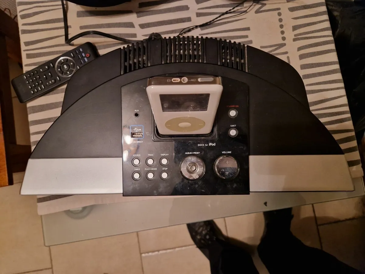 Philips DCM230 Stereo Hifi System System with RC - Image 4
