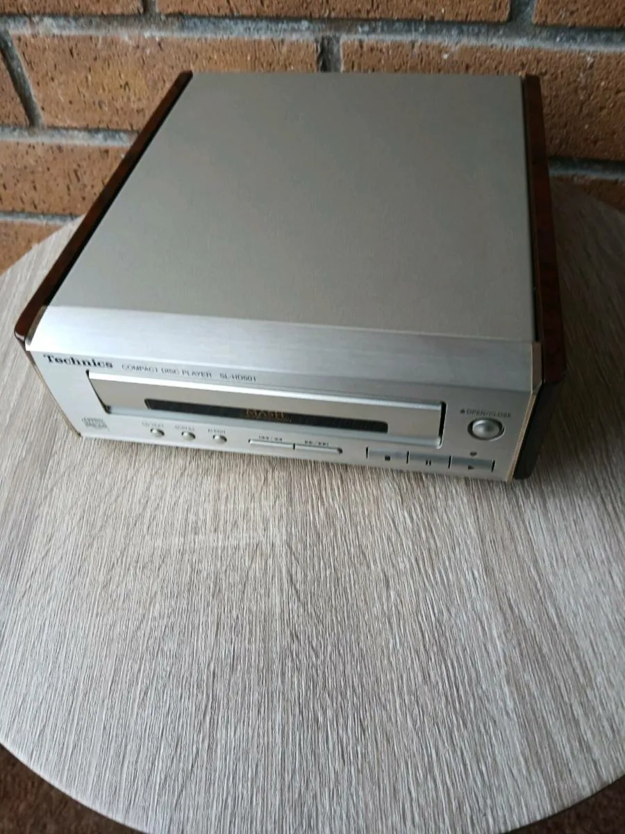 Technics cd player. Mint condition. - Image 4