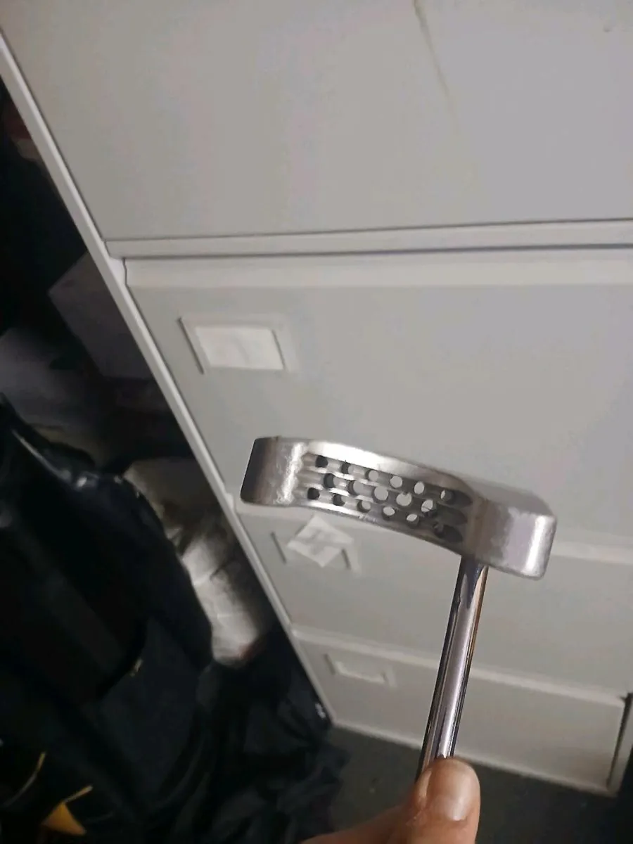 Taylormade putter  very good condition - Image 3