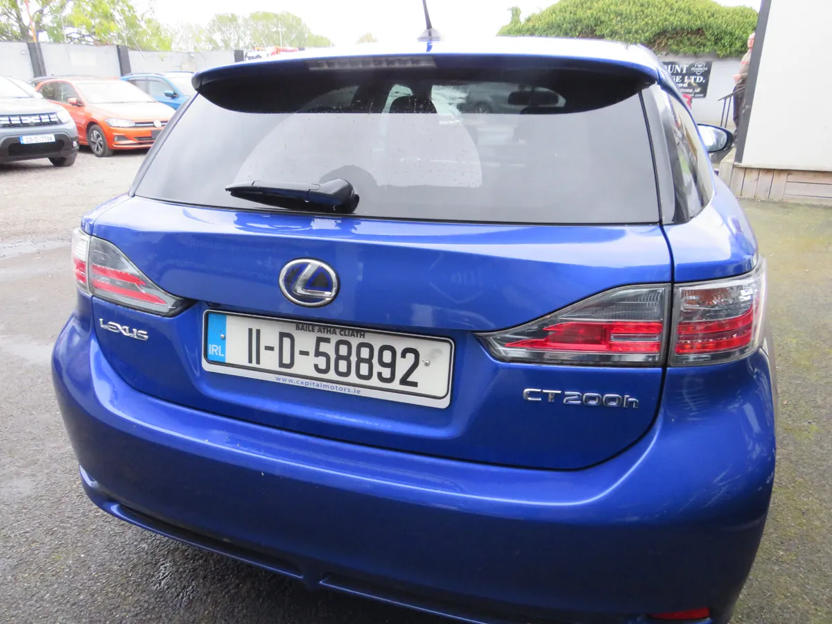 Lexus CT 2011 AUTOMATIC HYBRID NCTD - Image 3