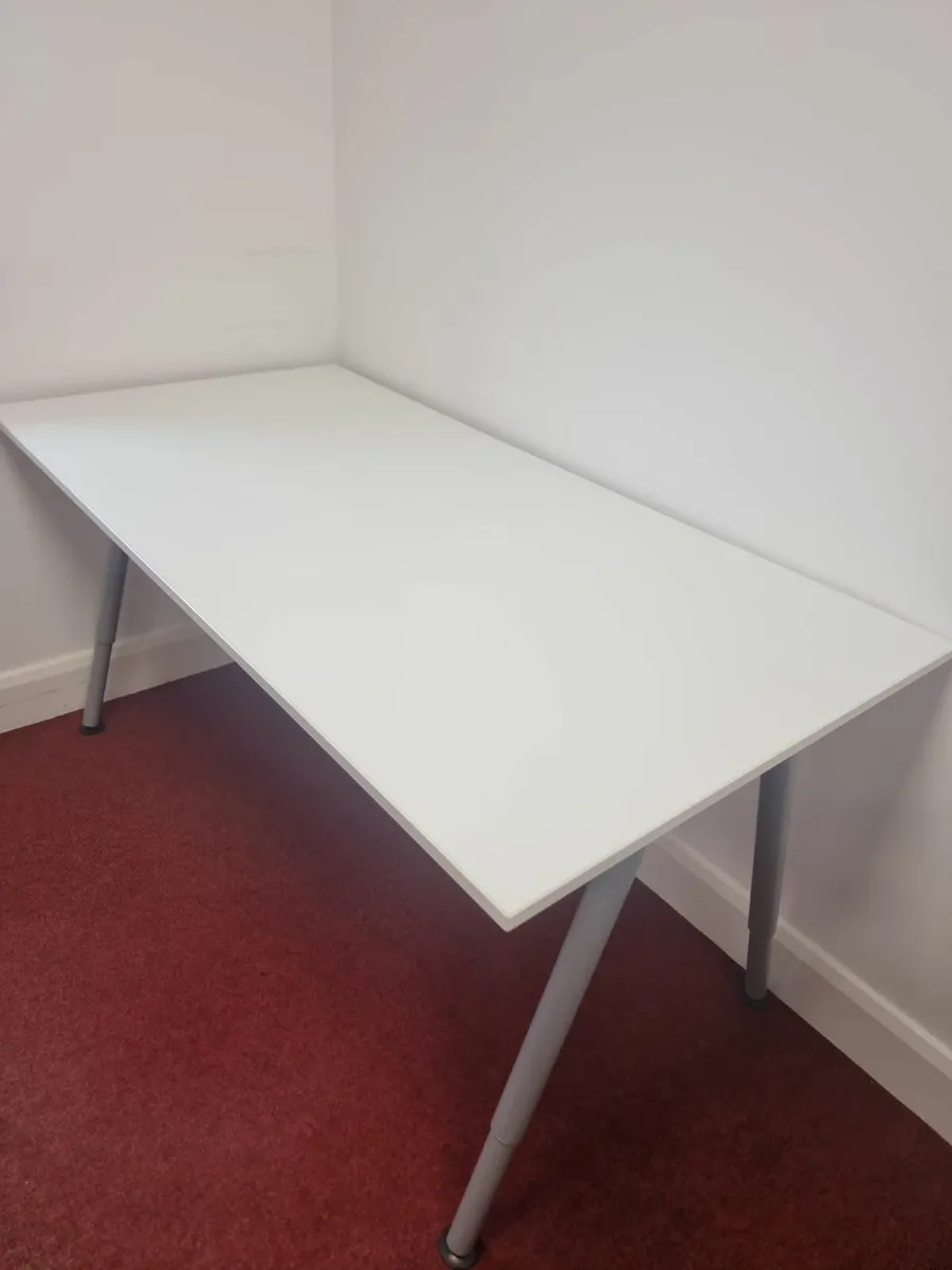 Office Desk - Large rectangle x 6 - Image 1